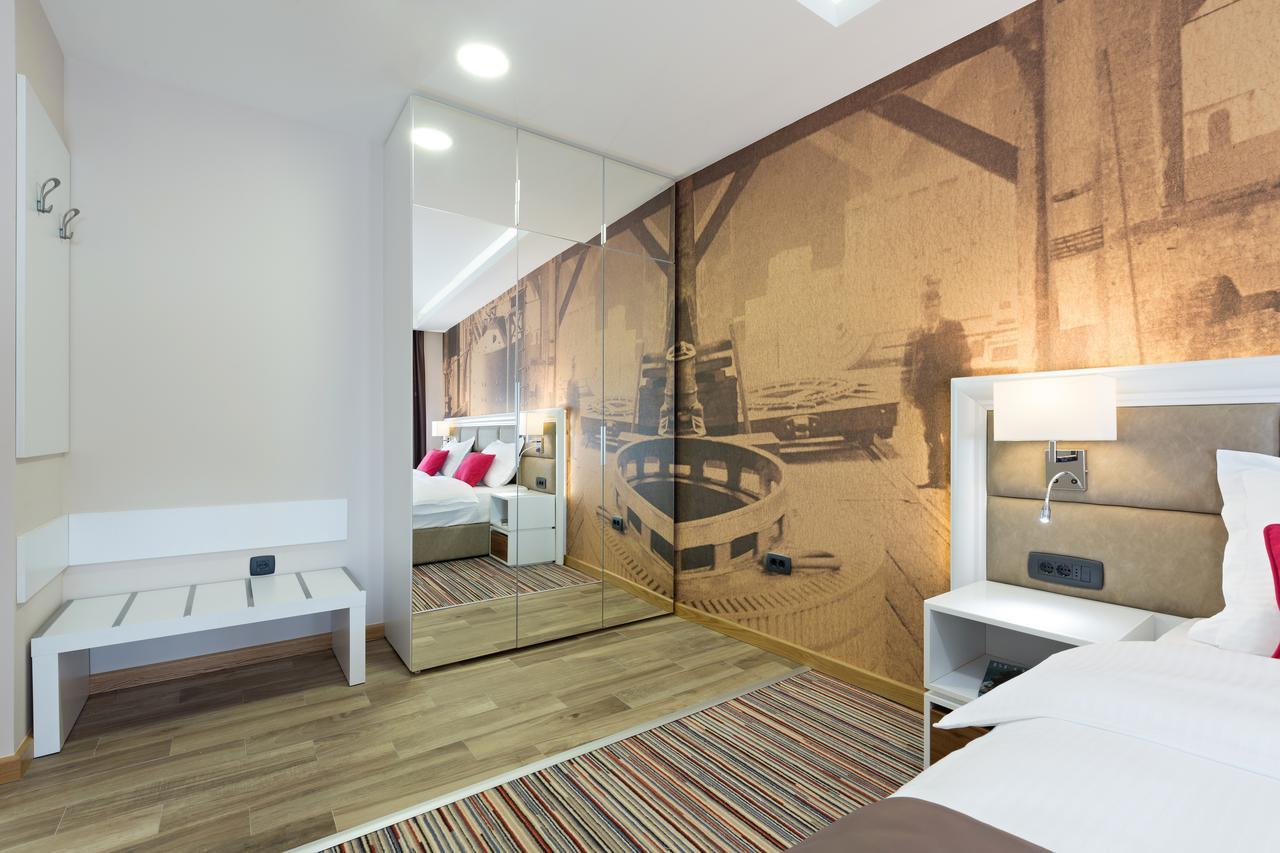 Hotel Tesla - Smart Stay Garni Beograd Ngoại thất bức ảnh