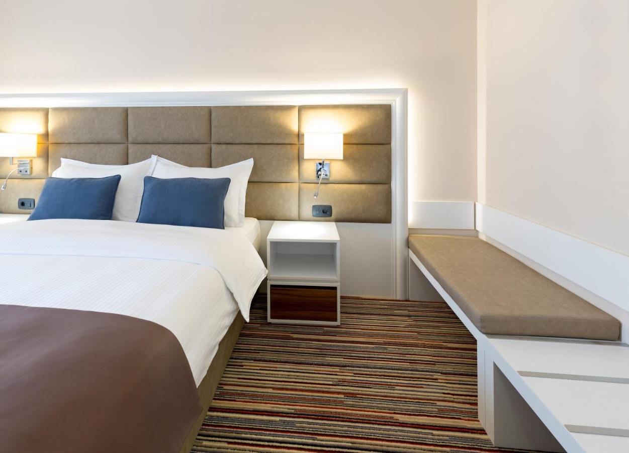 Hotel Tesla - Smart Stay Garni Beograd Ngoại thất bức ảnh